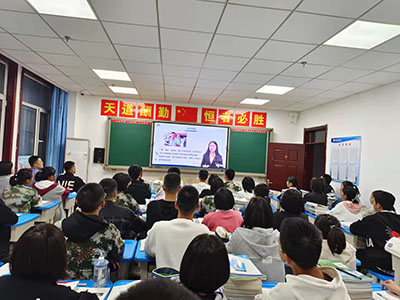 科学规划人生，点亮未来梦想‖沙河市实验中学生涯规划课开课啦